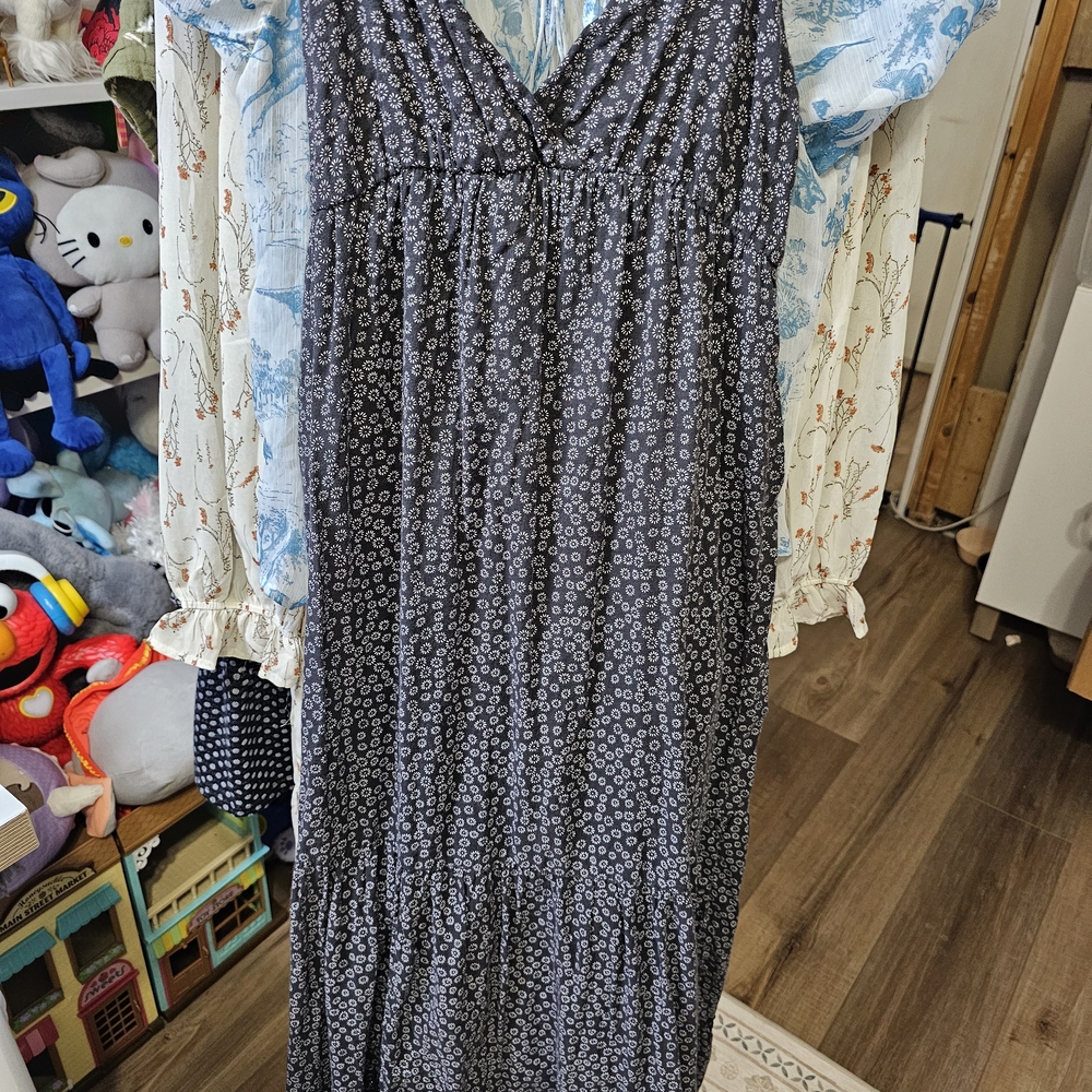 Floral Print Maxi Dress old navy size Med